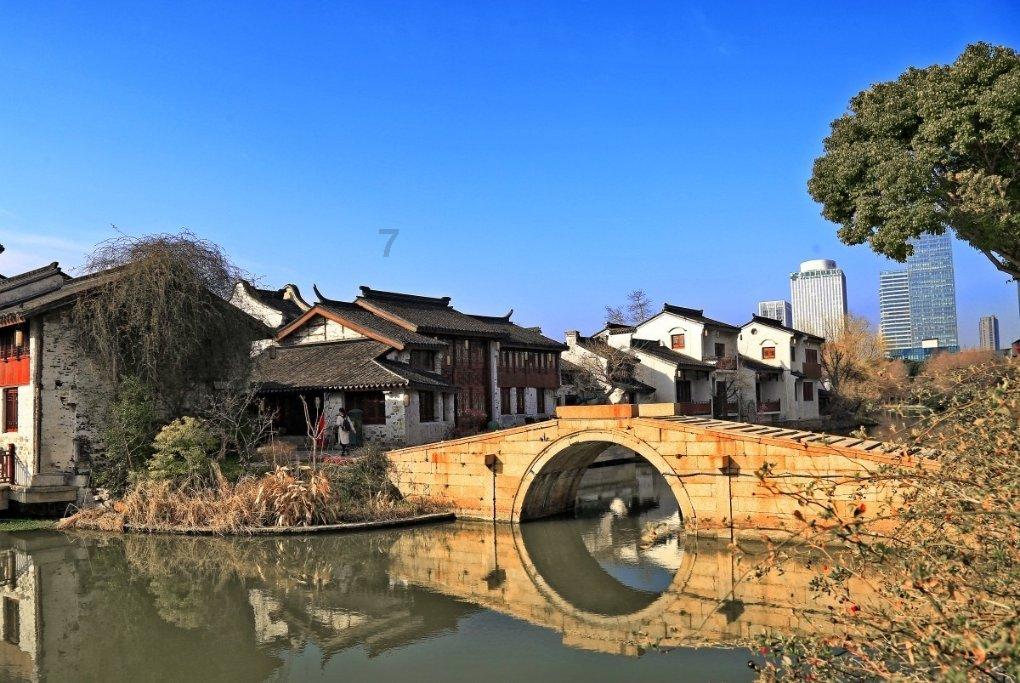 裕承科金盘中异动 早盘急速上涨5.88%